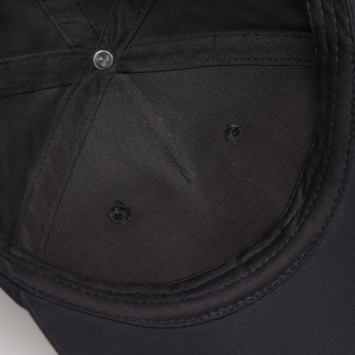 Дамска шапка с козирка HELLY HANSEN ШАПКА CREW CAP 67160597 цвят тъмносин