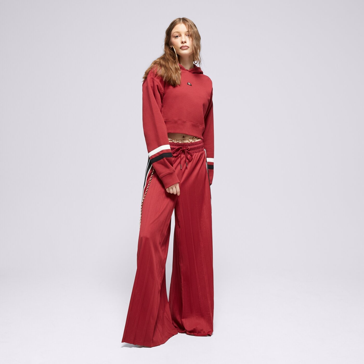 Дамски суичър ELLESSE СУИТЧЪР С КАЧУЛКА BARNES BRGND CROPPED HOODY sgv20145800 цвят бордо