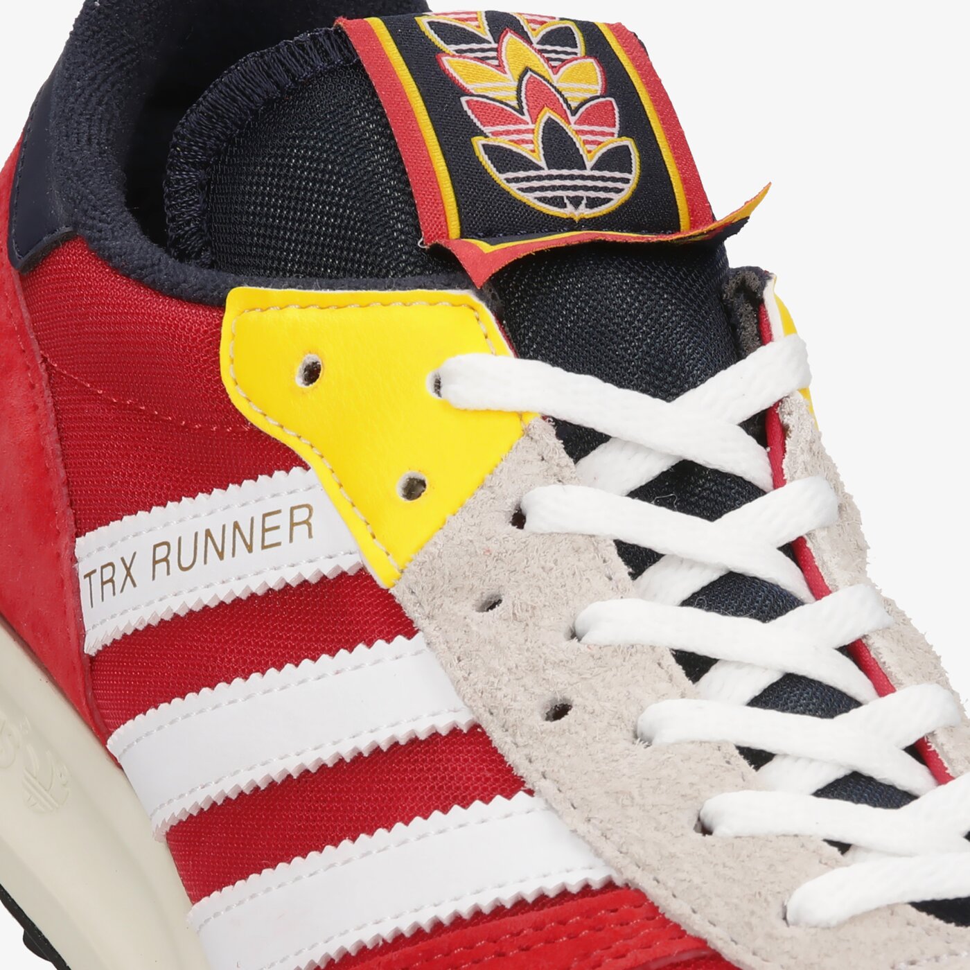 Мъжки маратонки ADIDAS TRX VINTAGE  h05251 цвят червен