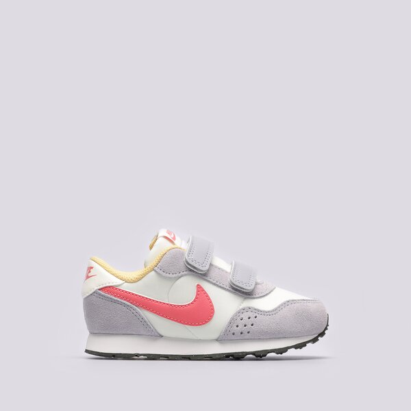 Детски маратонки NIKE MD VALIANT cn8560-502 цвят бежов