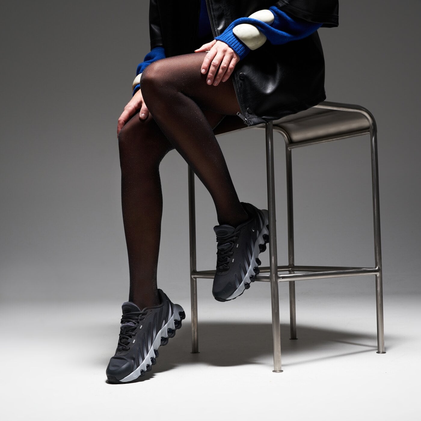 Детски маратонки NIKE AIR MAX DN8 hf7310-014 цвят сив