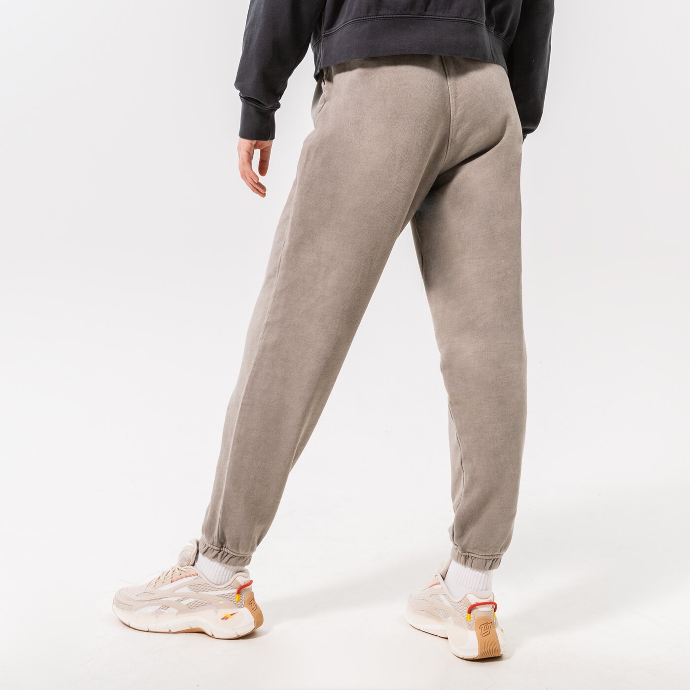 Дамски панталони REEBOK ПАНТАЛОНИ CL RBK ND SM FT PANT h49297 цвят сив