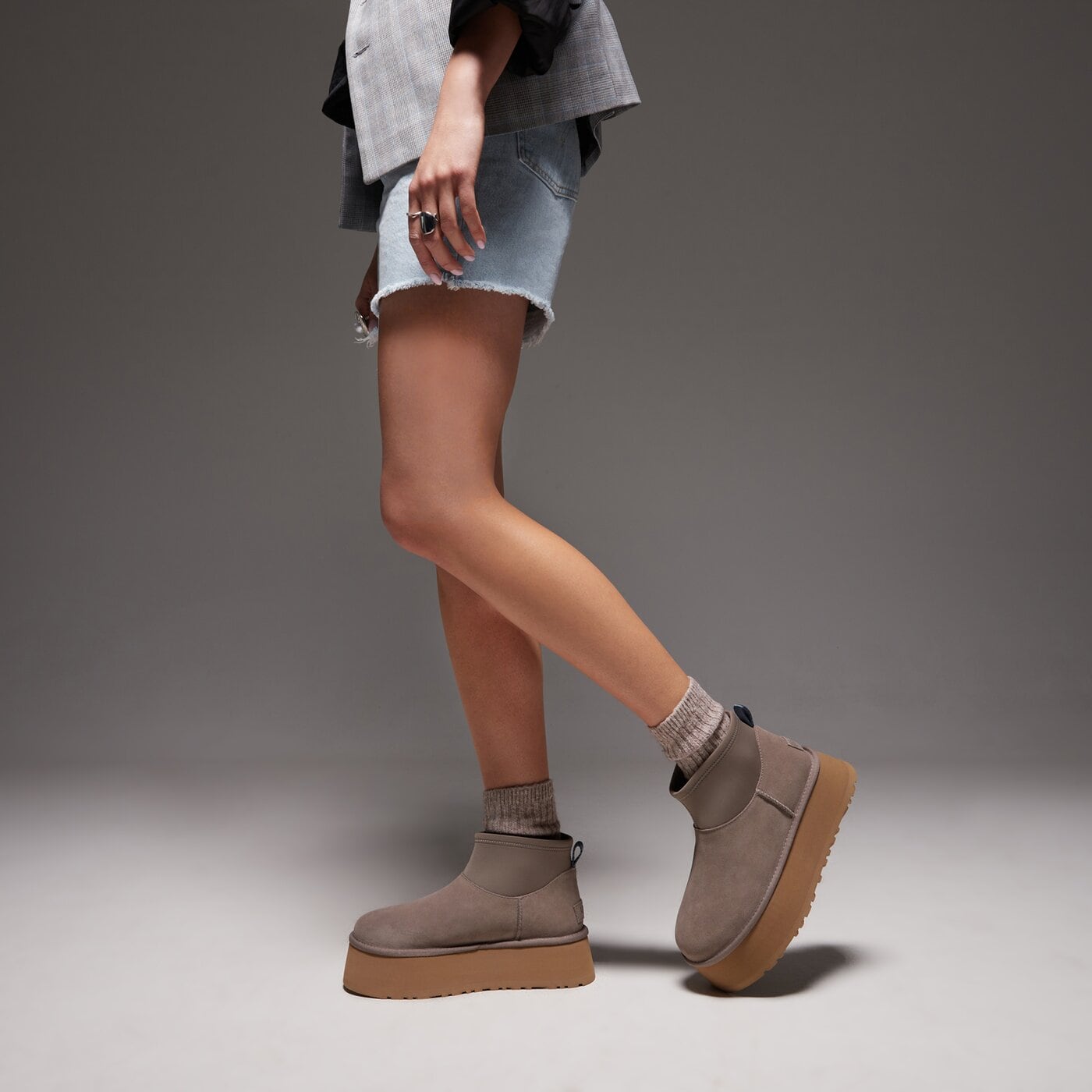 Дамски кежуал UGG W CLASSIC MINI DIPPER 1168170-skp цвят кафяв