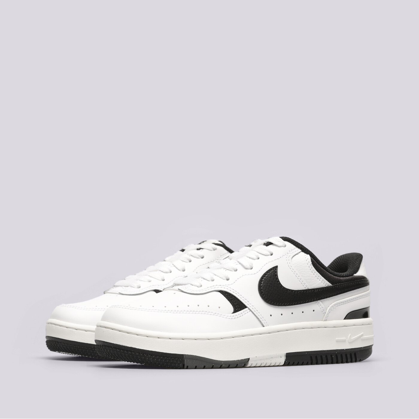 Дамски маратонки NIKE GAMMA FORCE dx9176-100 цвят бял