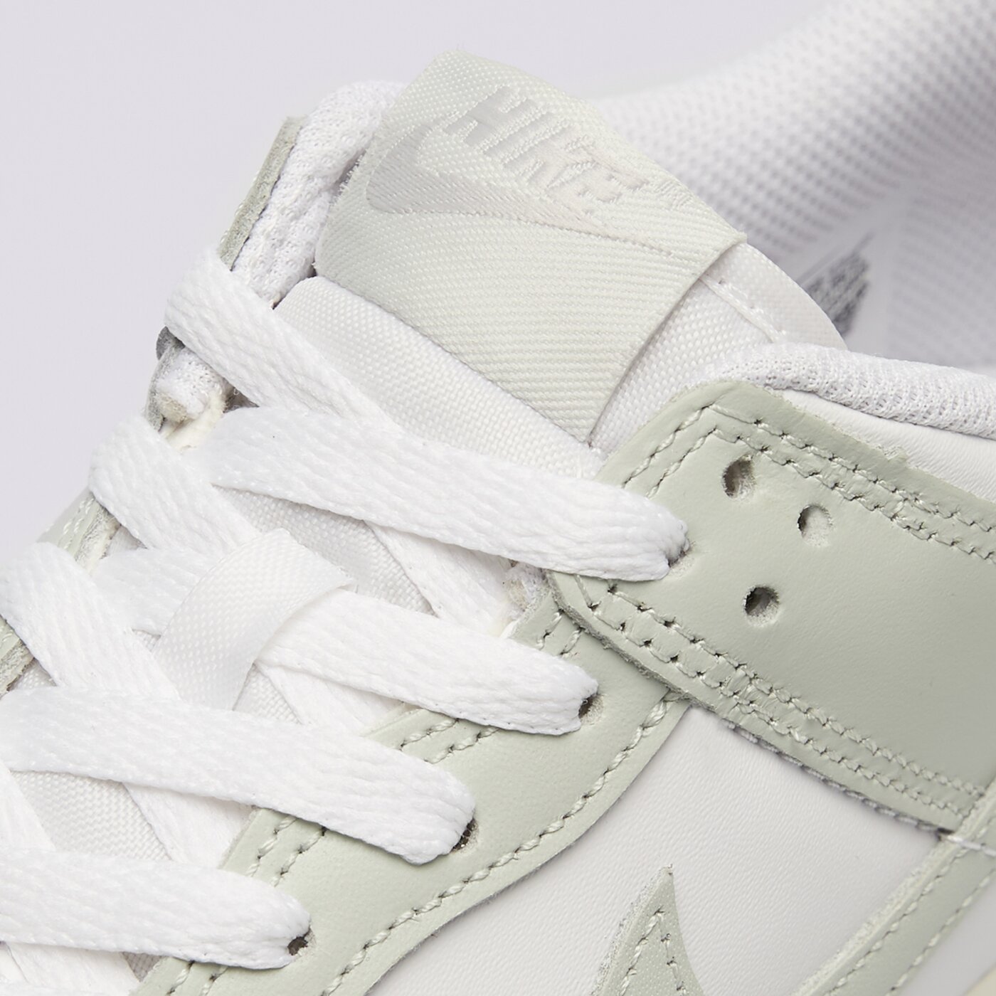 Детски маратонки NIKE DUNK LOW BG fb9109-124 цвят сребърен