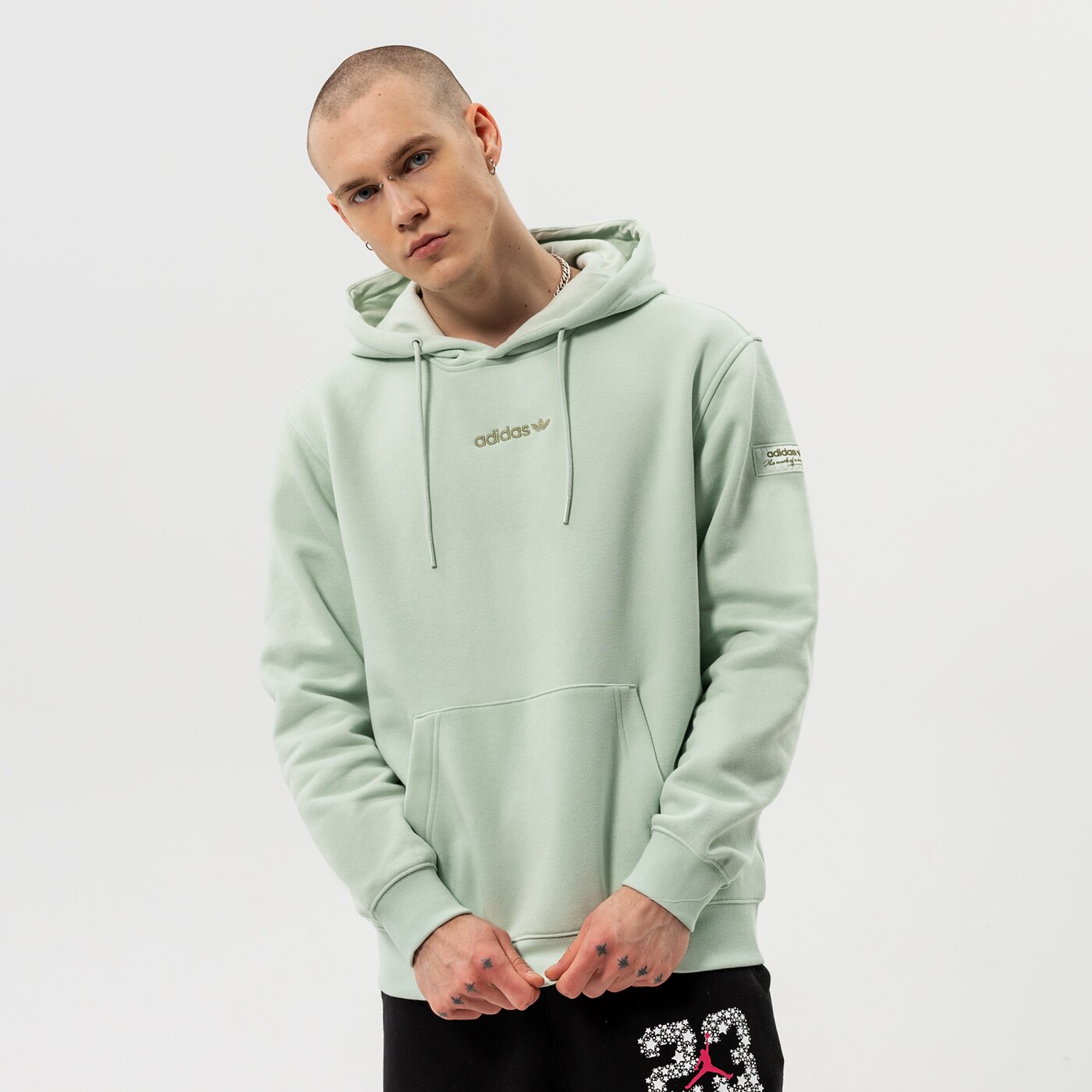 Мъжки суичър ADIDAS СУИТЧЪР С КАЧУЛКА TREFOIL LINEAR LABEL HOODIE hm2653 цвят бял