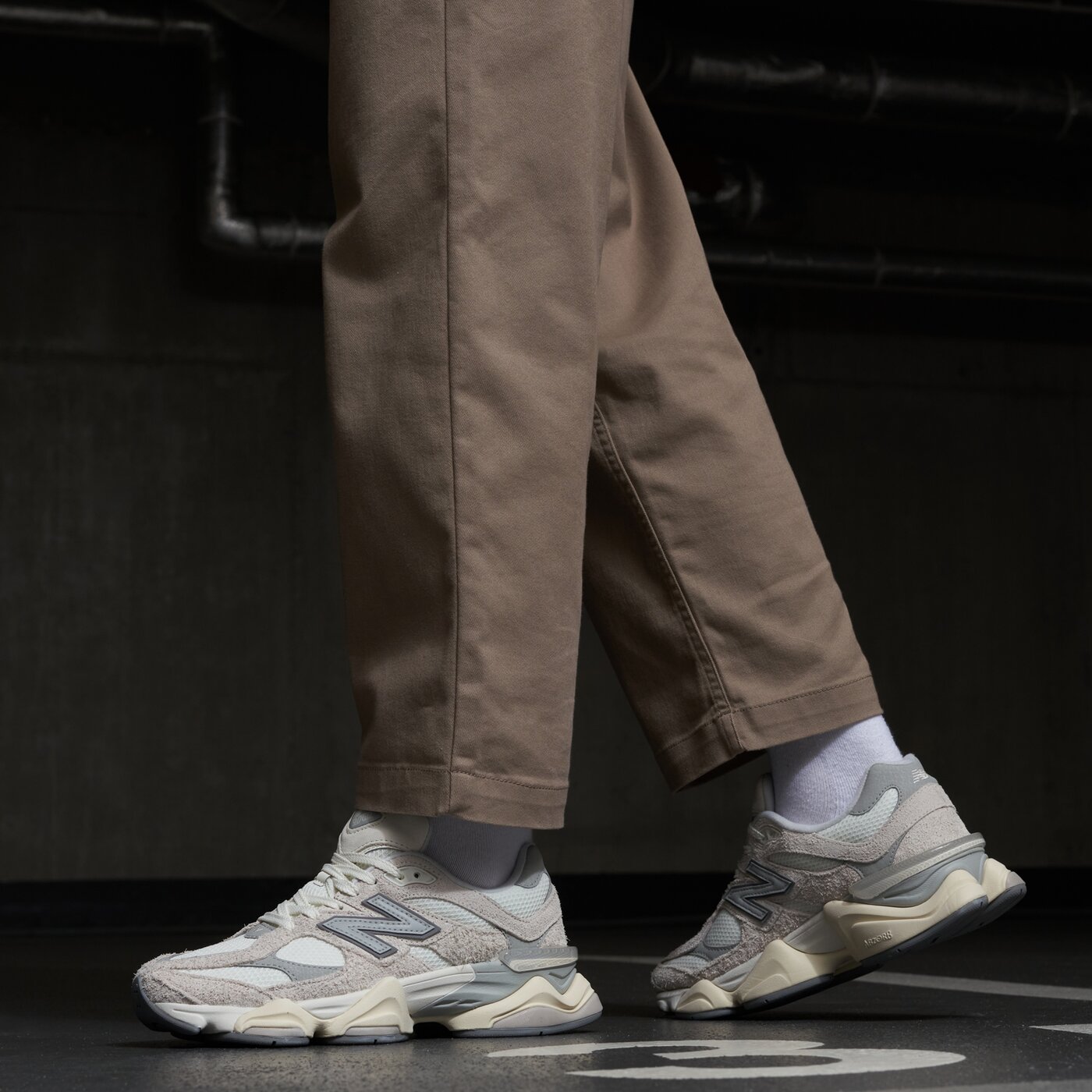 Дамски маратонки NEW BALANCE 9060 u9060hsc цвят бял