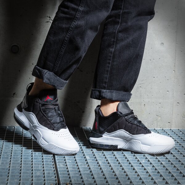 Мъжки маратонки JORDAN STAY LOYAL  db2884-006 цвят черен