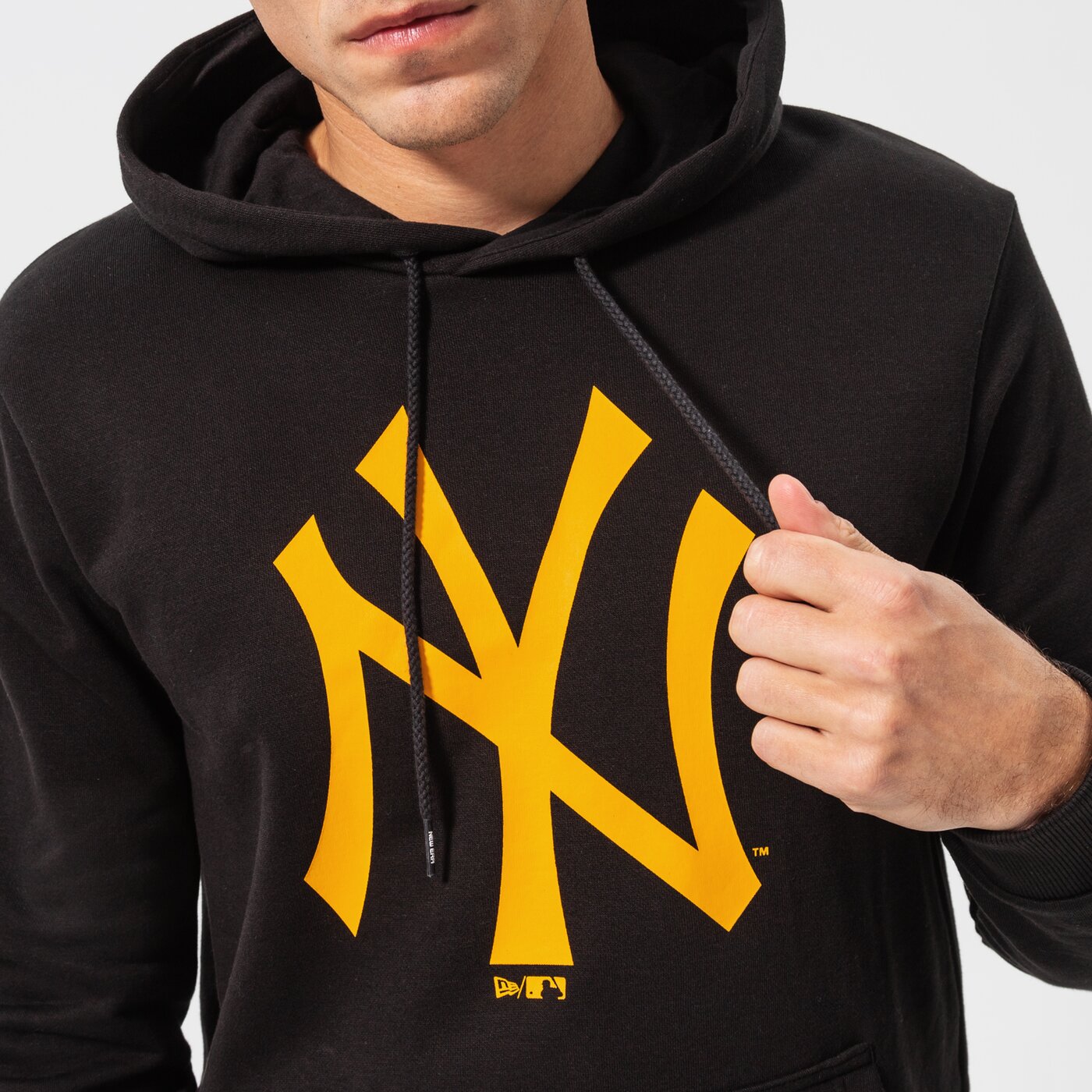 Мъжки суичър NEW ERA СУИТЧЪР С КАЧУЛКА TEAM LOGO HOODY NYY BLK 12893131 цвят черен