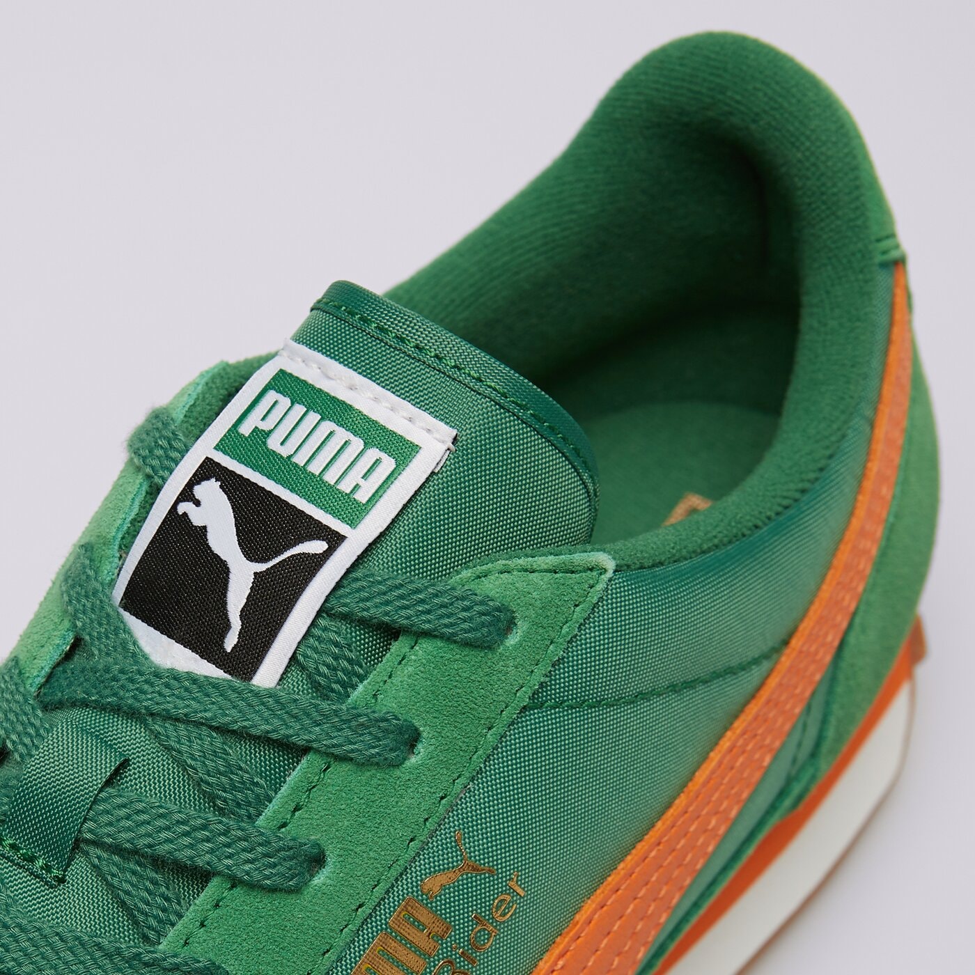 Мъжки маратонки PUMA EASY RIDER VINTAGE 39902829 цвят зелен