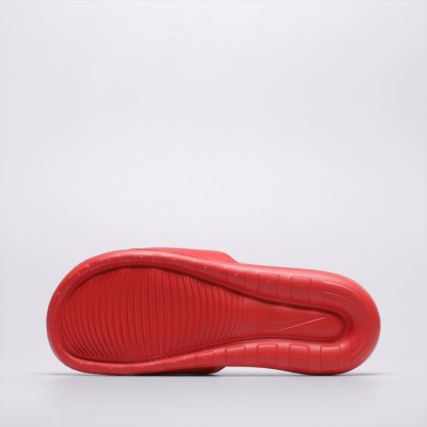 Мъжки чехли и сандали NIKE VICTORI SLIDE cn9675-600 цвят червен