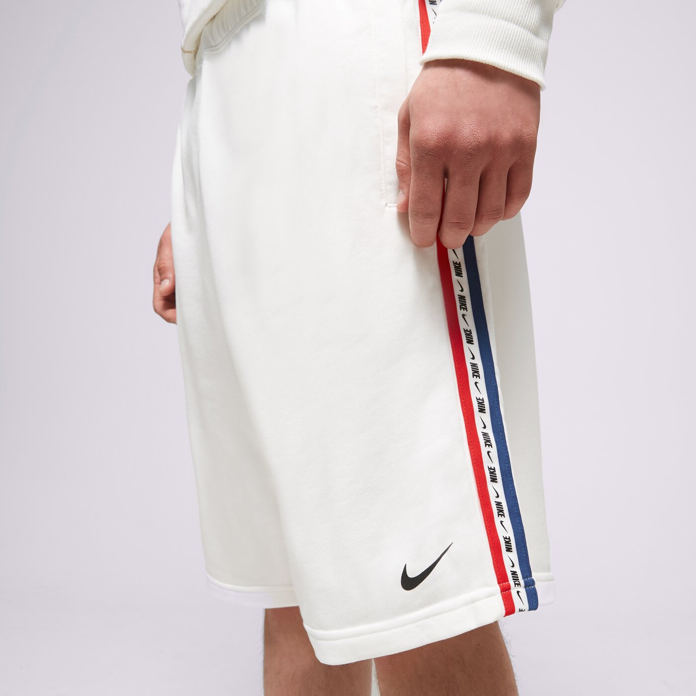 Мъжки къси панталони NIKE ШОРТИ TAPE SHORTS dr9973-100 цвят бял