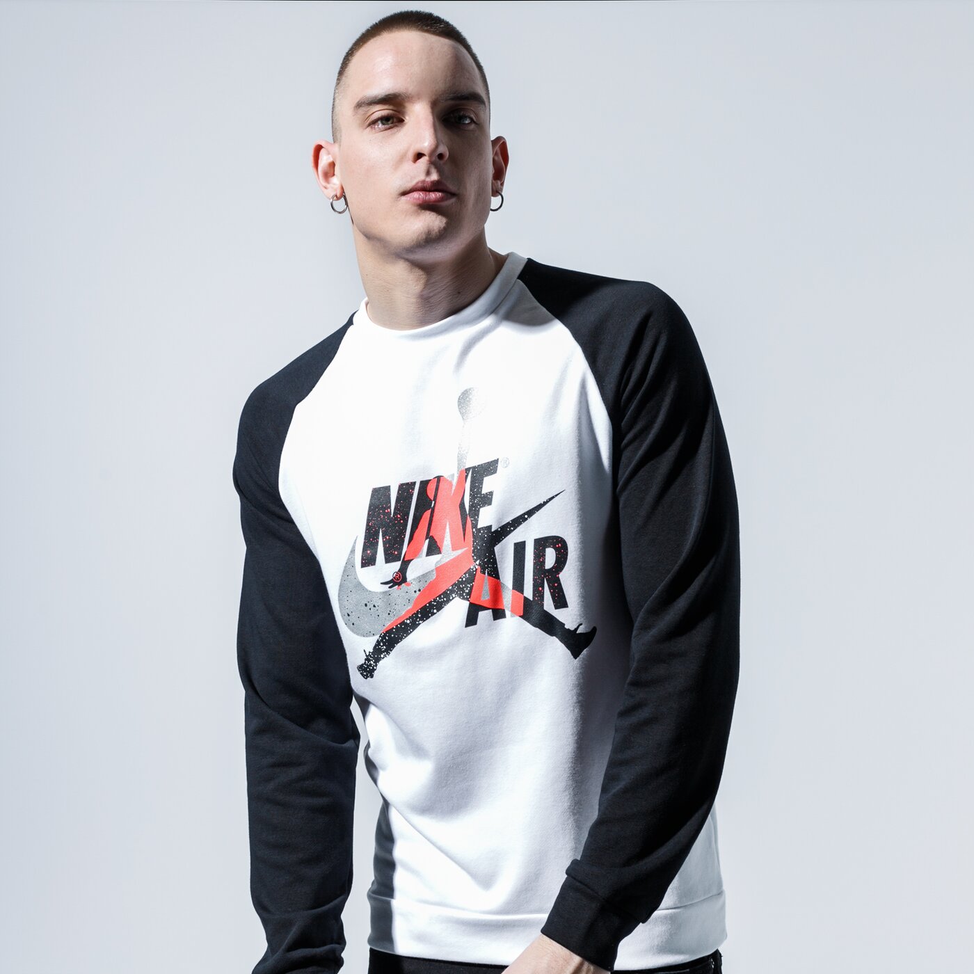 Мъжки суичър JORDAN СУИТЧЪР M J JUMPMAN CLSCS FLC CREW ck2848-100 цвят бял