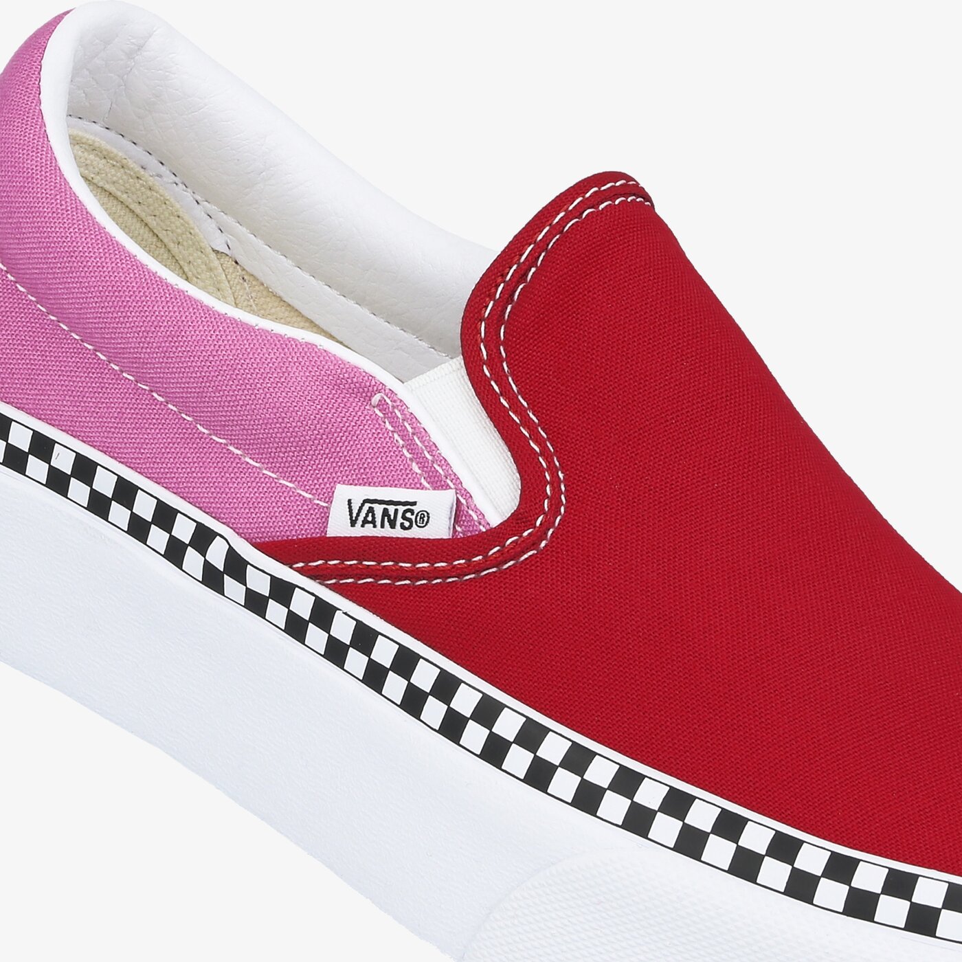 Дамски маратонки VANS UA CLASSIC SLIP-ON PLATFORM vn0a3jezwvx1 цвят червен