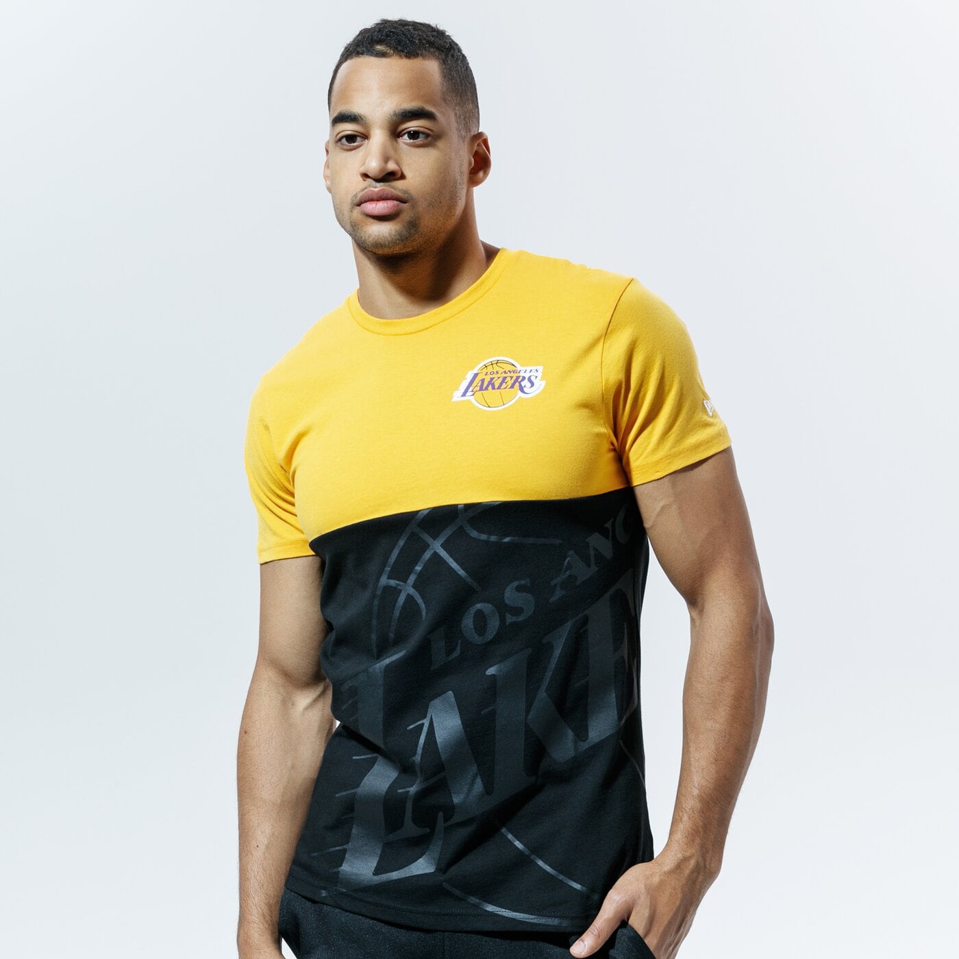 Мъжка тениска NEW ERA ТЕНИСКА NBA LARGE OTL SS TEE LOSLAK AGDBLK 12487534 цвят черен