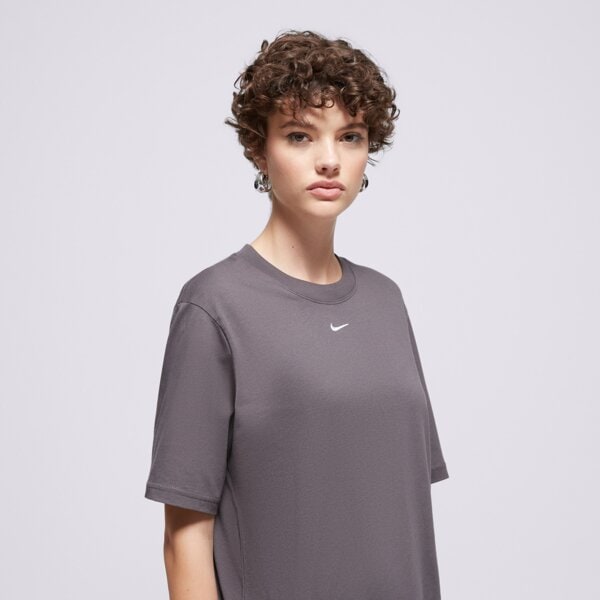 Дамска тениска NIKE ТЕНИСКА W NSW TEE ESSNTL LBR fd4149-082 цвят сив