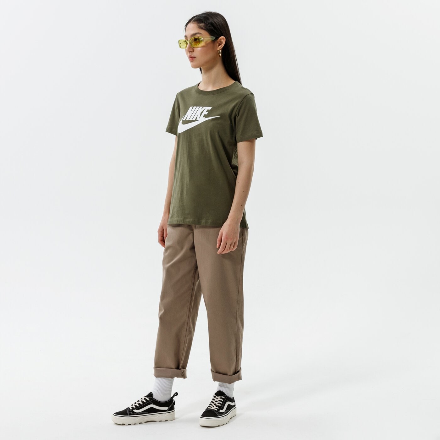 Дамска тениска NIKE ТЕНИСКА SPORTSWEAR ESSENTIAL bv6169-223 цвят каки