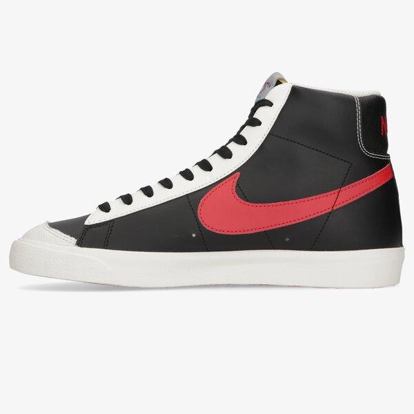 Мъжки маратонки NIKE BLAZER MID '77 EMB dd8025-101 цвят черен