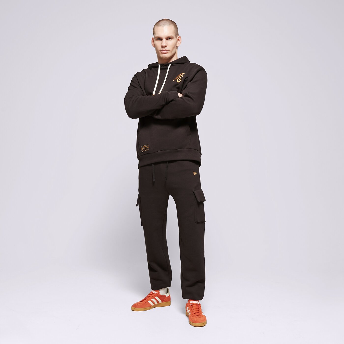 Мъжки суичър NEW ERA СУИТЧЪР С КАЧУЛКА NE SCRIPT LOGO NONE 60435401 цвят черен