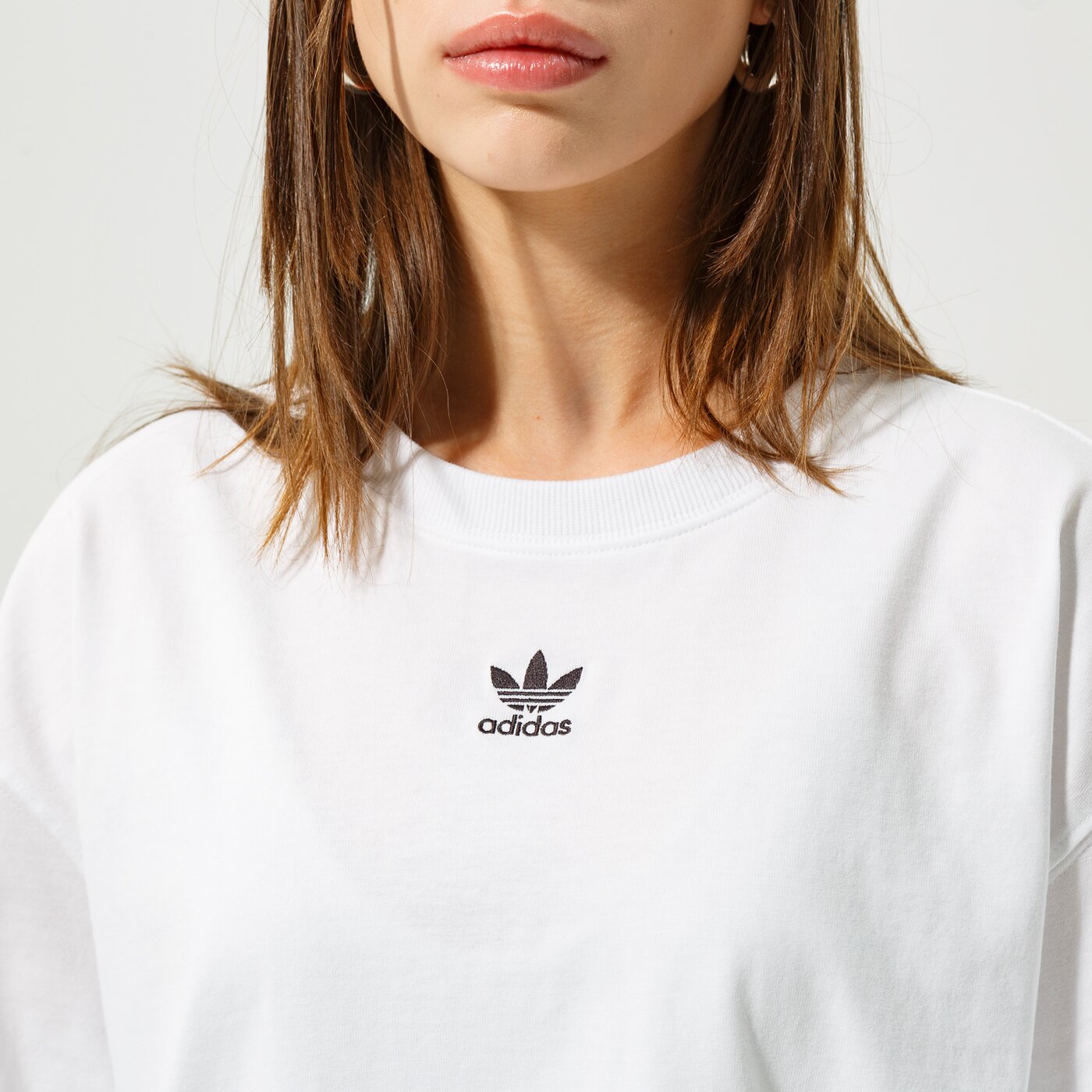 Дамска тениска ADIDAS ТЕНИСКА ESSENTIAL TREFOIL BOYFRIEND h45578 цвят бял