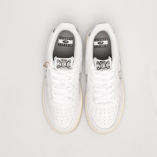 Детски маратонки NIKE AIR FORCE 1 LV8 3 (GS) dx1657-100 цвят бял