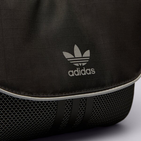 Дамски сак ADIDAS ЧАНТА SHOULDERBAG iw8618 цвят черен