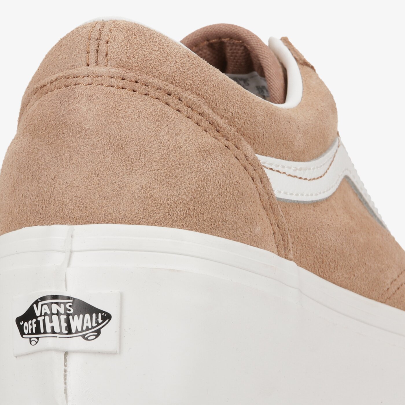 Дамски маратонки VANS UA OLD SKOOL STACKFORM vn0a7q5mb691 цвят кафяв