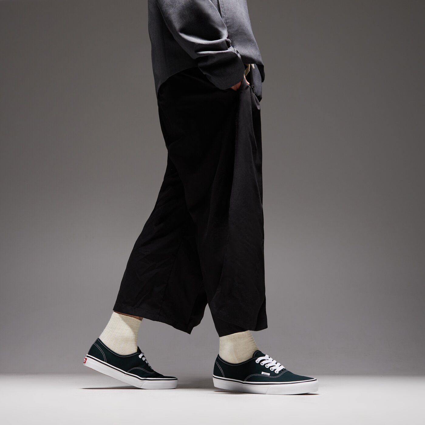 Мъжки маратонки VANS AUTHENTIC  vn000d7yprm цвят зелен