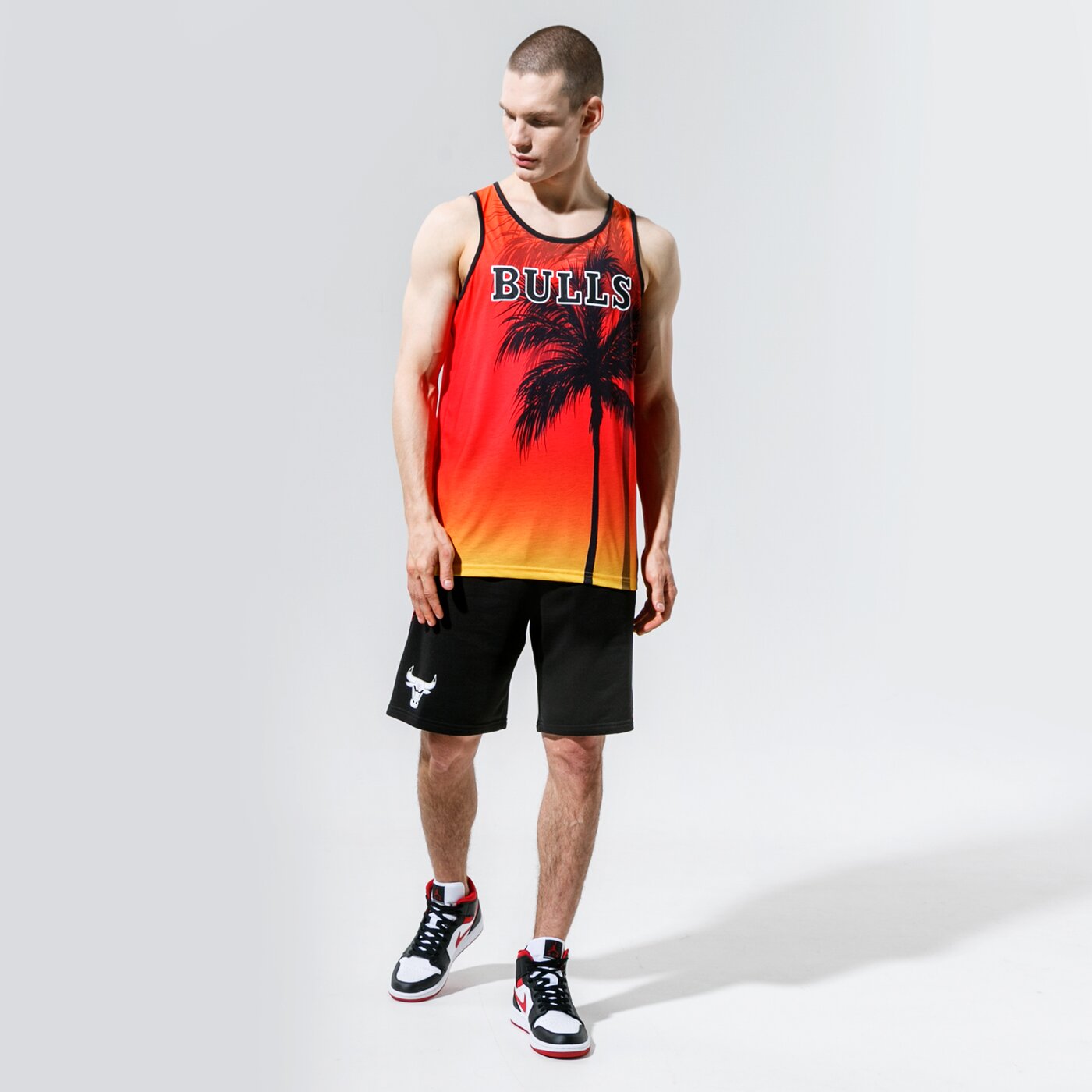 Мъжка тениска NEW ERA ПОТНИК SUMMER CITY ПОТНИК BULLS 12720096 цвят многоцветен