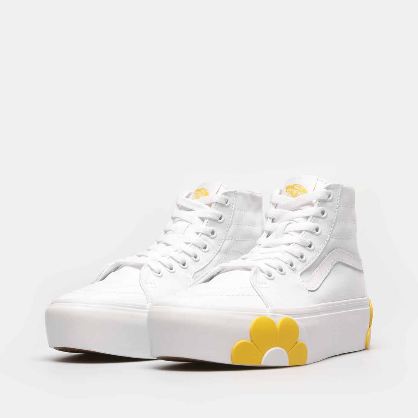 Дамски маратонки VANS SK8-HI TAPERED STACKFORM OSF vn0a5jm1w001 цвят бял