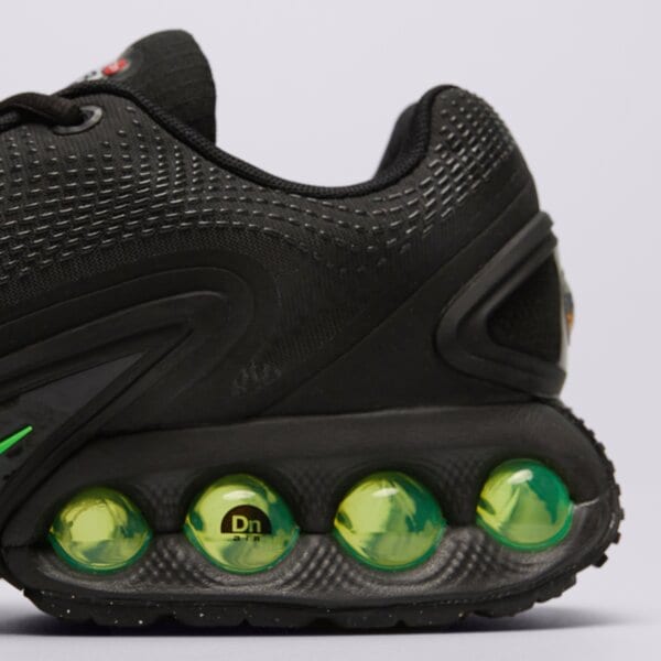Мъжки маратонки NIKE AIR MAX DN dv3337-021 цвят черен