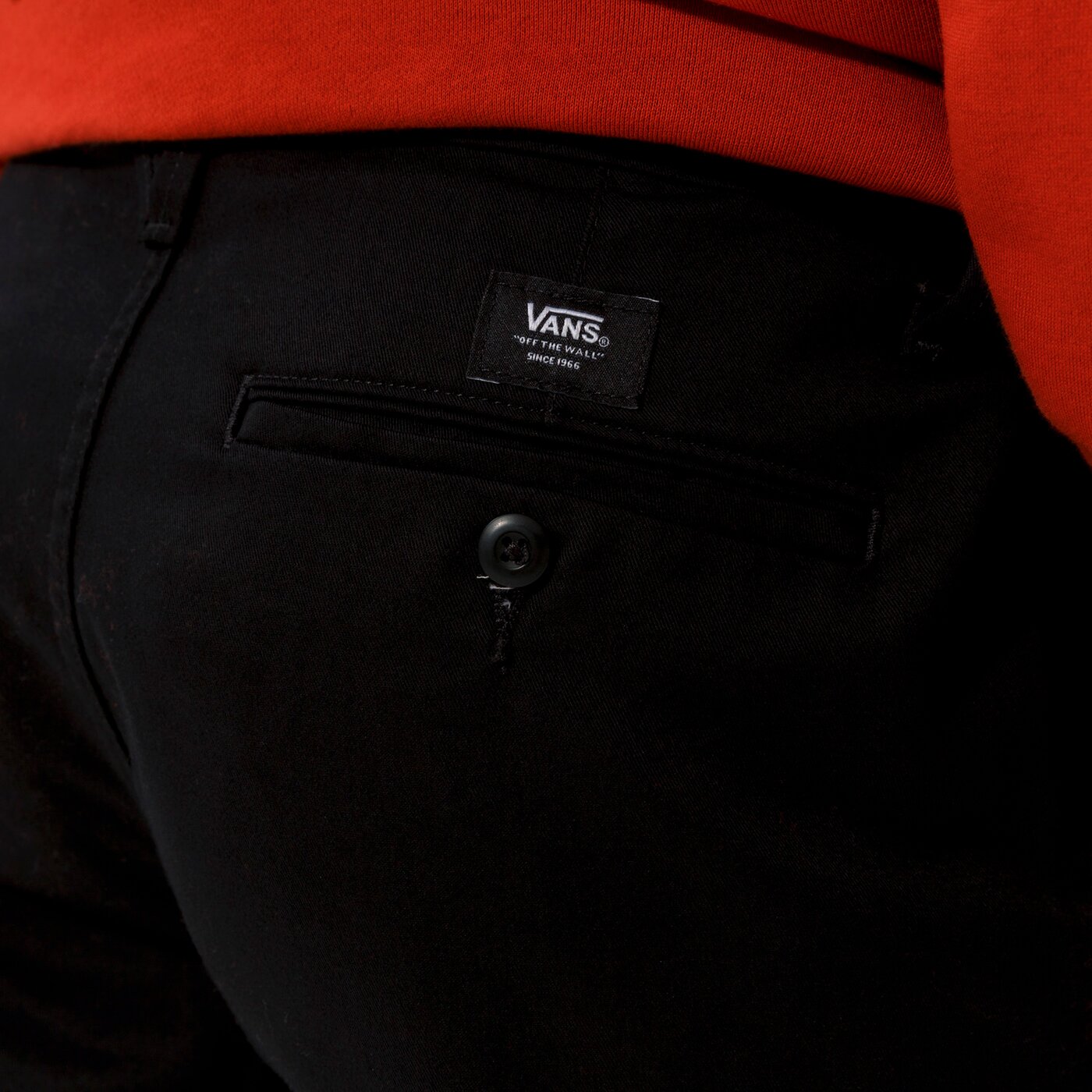 Мъжки панталони VANS ПАНТАЛОНИ MN AUTHENTIC CHINO SLIM PANT vn0a5fj7blk1 цвят черен