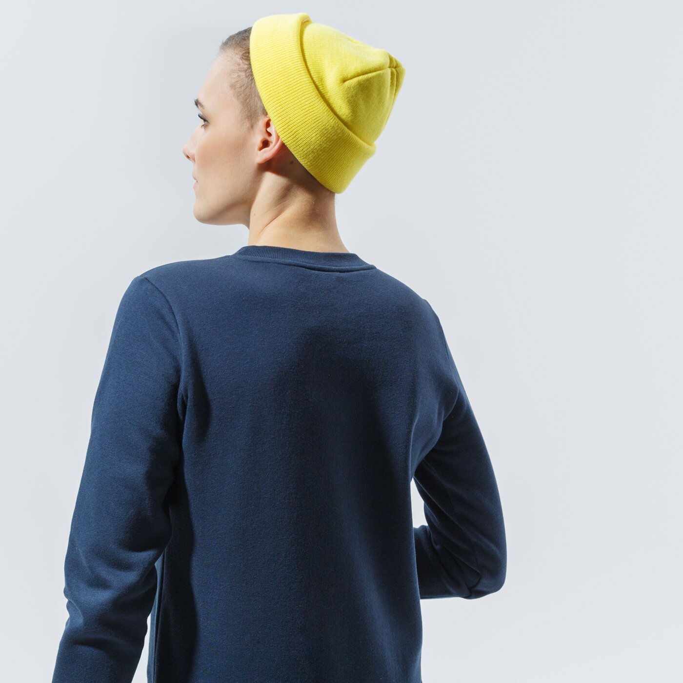 Дамски суичър CHAMPION СУИТЧЪР CREWNECK SWEATSHIRT 113210bs501 цвят тъмносин