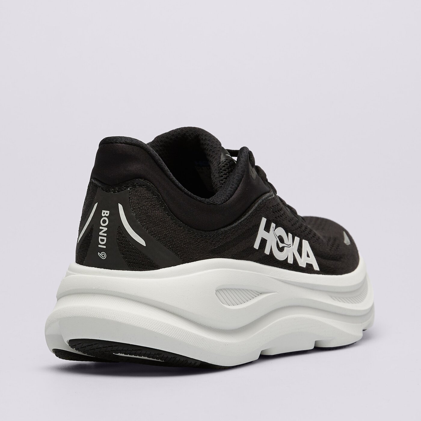 Дамски маратонки HOKA BONDI 9 1162012bwht цвят черен