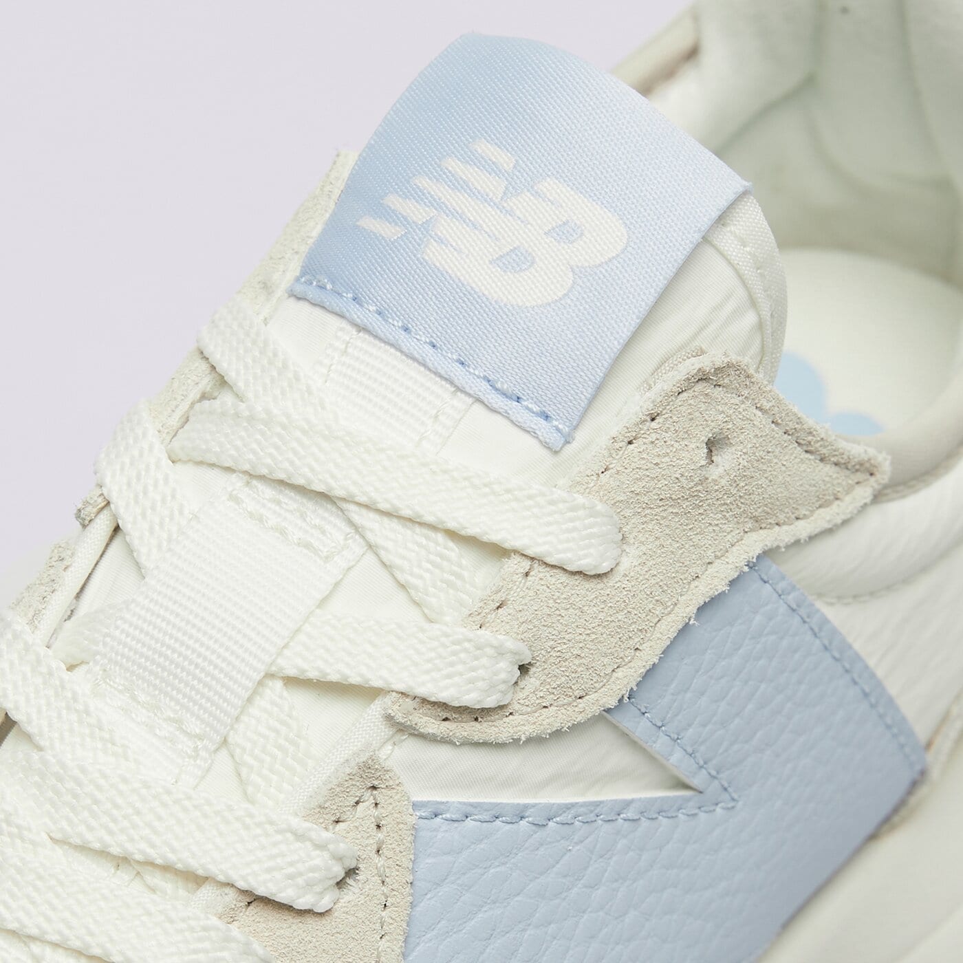 Дамски маратонки NEW BALANCE 327  ws327fta цвят бежов