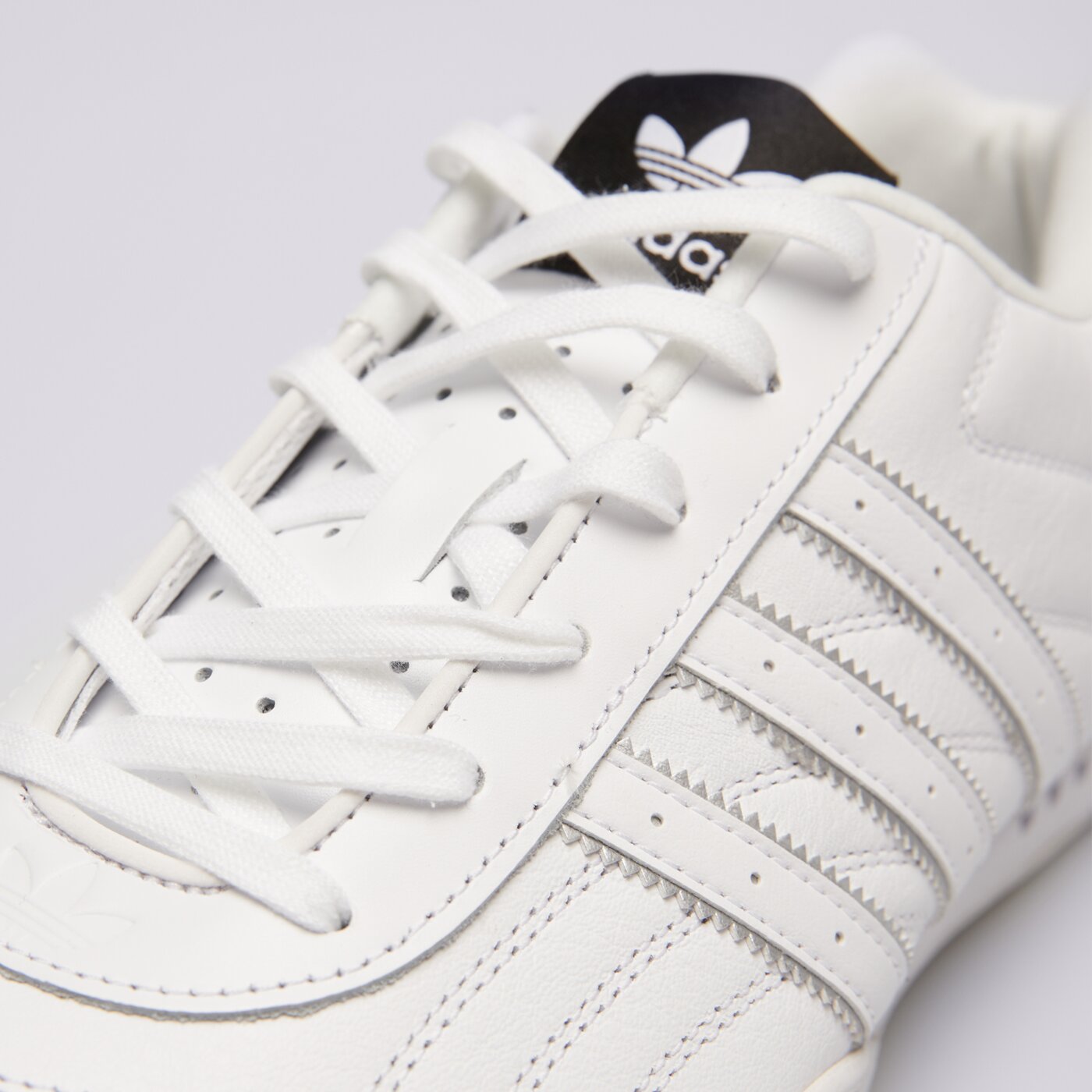 Мъжки маратонки ADIDAS ADIRACER LO jq5720 цвят бял