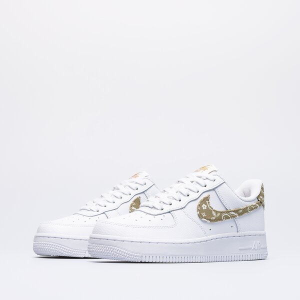 Дамски маратонки W AIR FORCE 1 '07 ESS dj9942-101 цвят бял