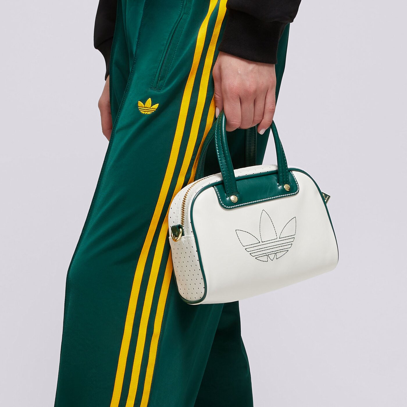 Дамски сак ADIDAS ЧАНТА MINI BOWLING jc5690 цвят бял