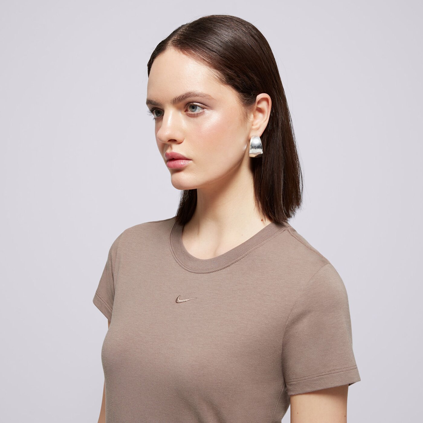 Дамска тениска NIKE ТЕНИСКА W NSW NK CHLL KNT MD CRP fv5508-233 цвят кафяв
