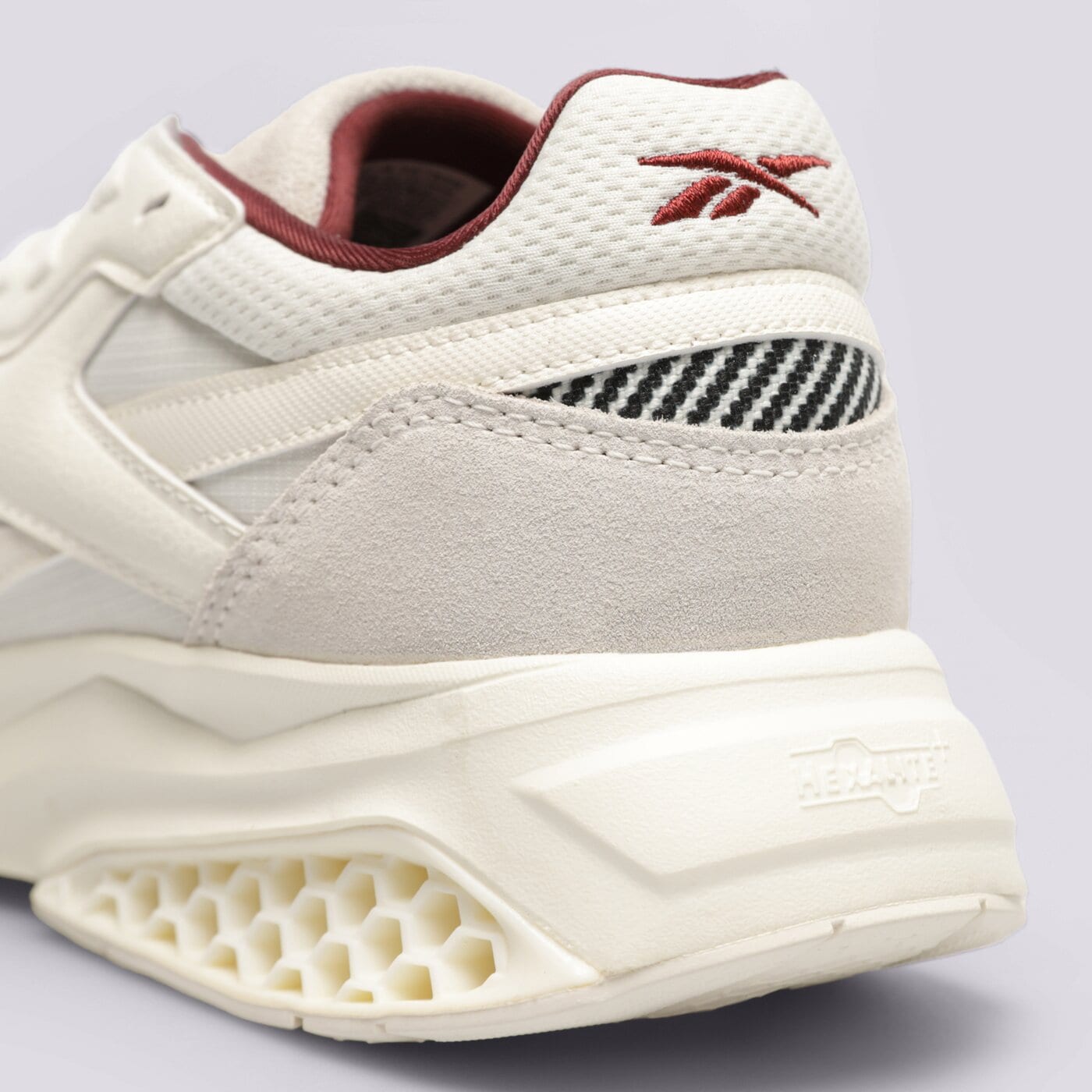 Дамски маратонки REEBOK HEXALITE LEGACY 1.5 100033853 цвят бял