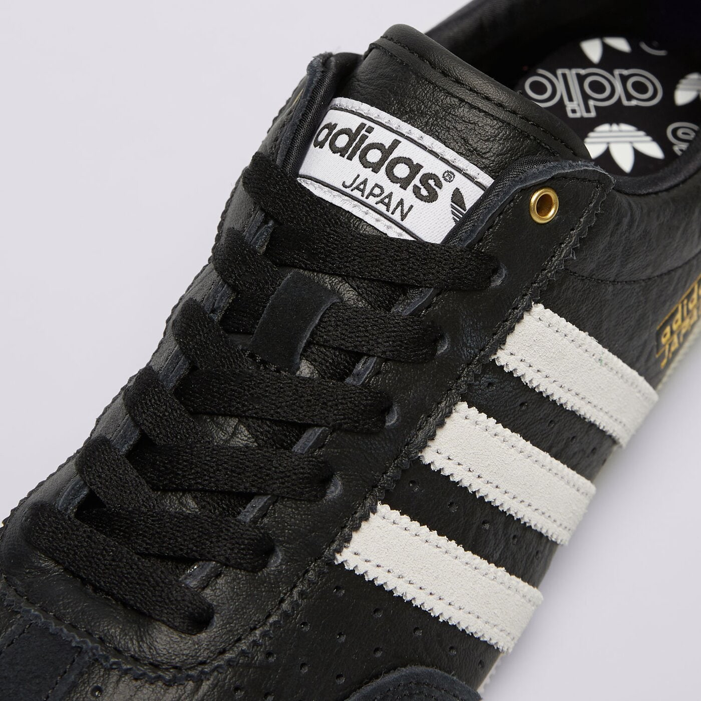 Дамски маратонки ADIDAS JAPAN ih5490 цвят черен