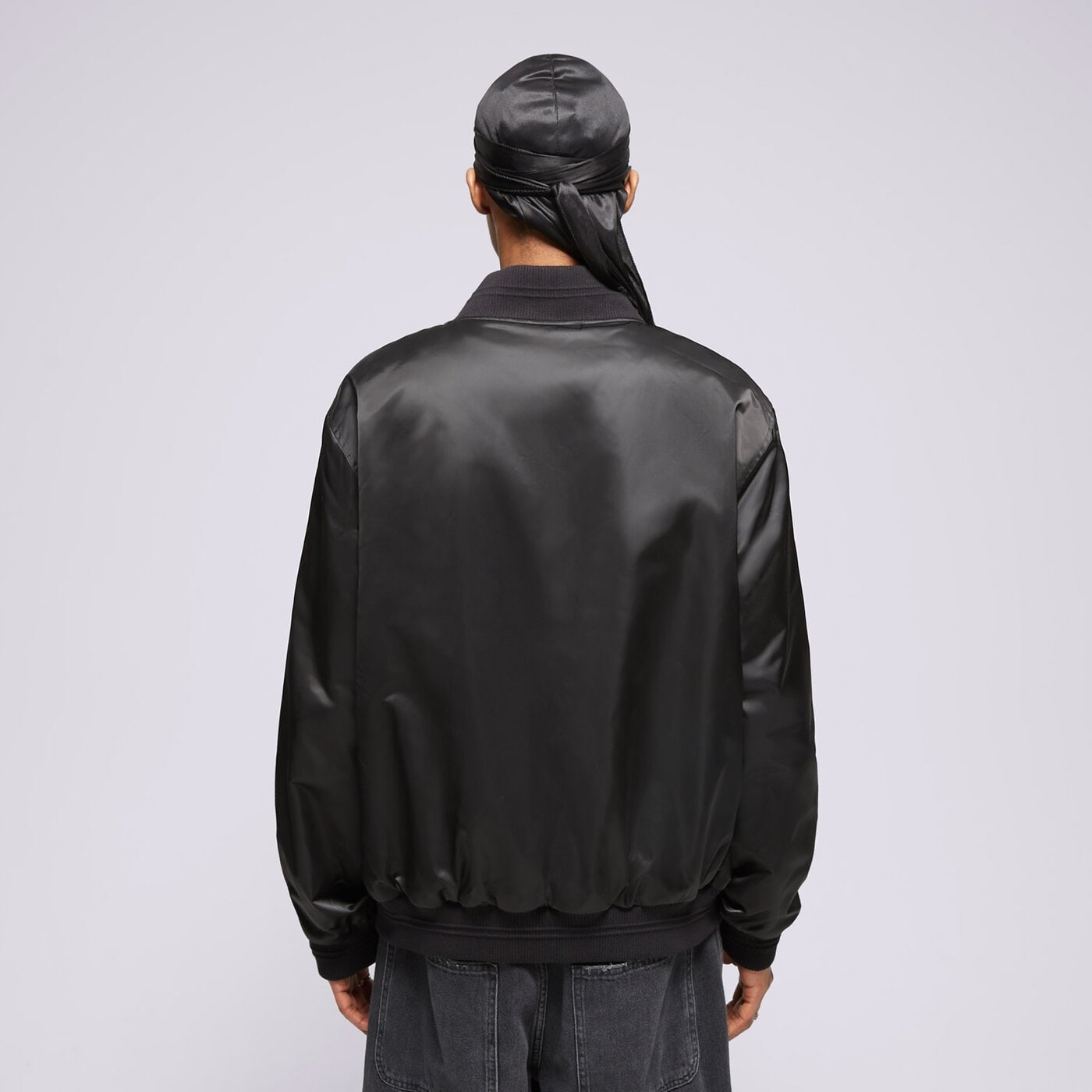Мъжко зимно яке NEW ERA ЯКЕ NE SATIN BOMBER NONE 60435373 цвят черен