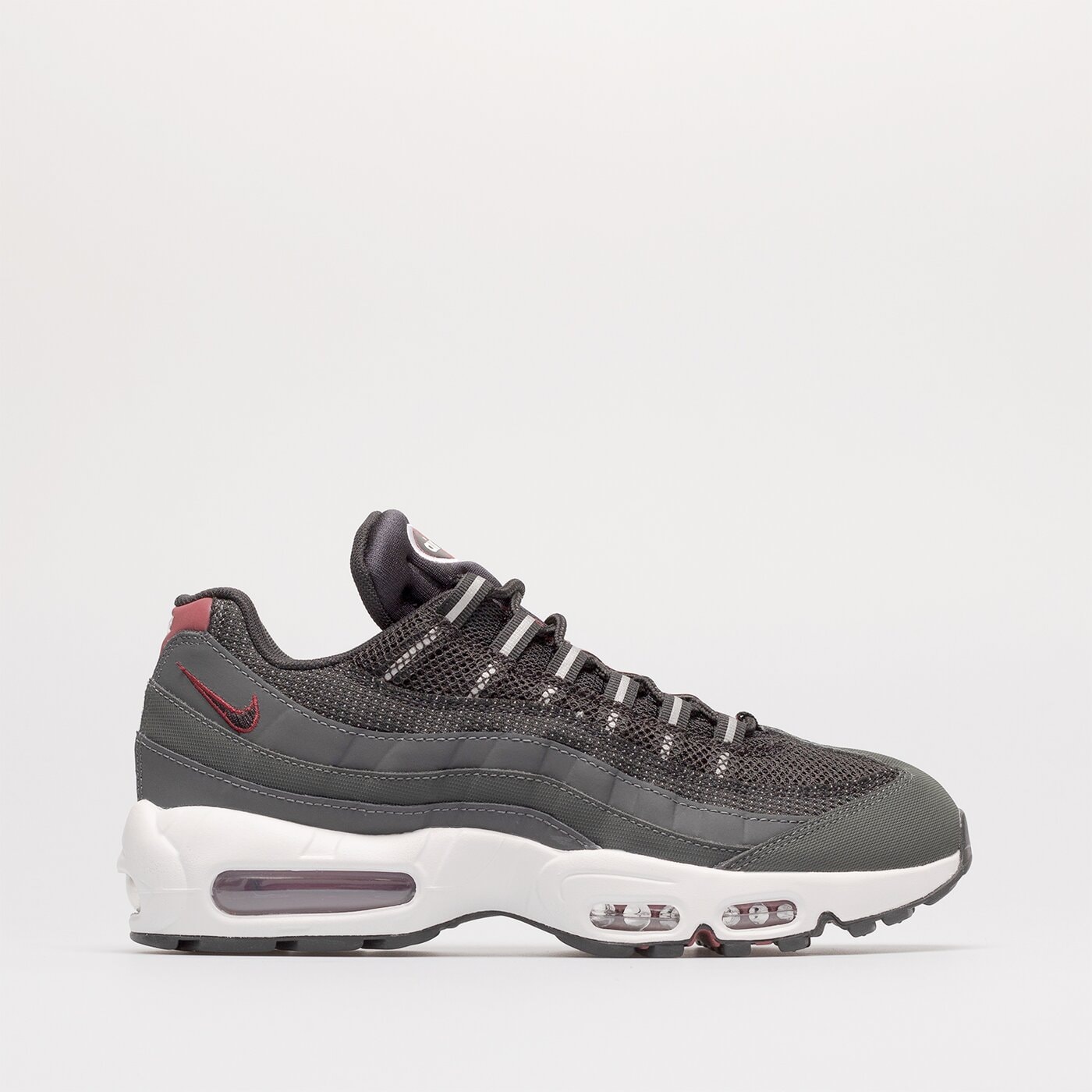Мъжки маратонки AIR MAX 95 ESSENTIAL dq3982-001 цвят черен