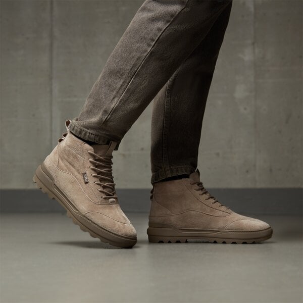 Мъжки маратонки VANS COLFAX BOOT MTE-1 vn0005uvbd31 цвят бежов