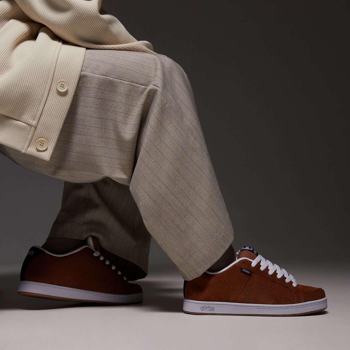 Мъжки маратонки ETNIES KINGPIN  4101000091210 цвят кафяв