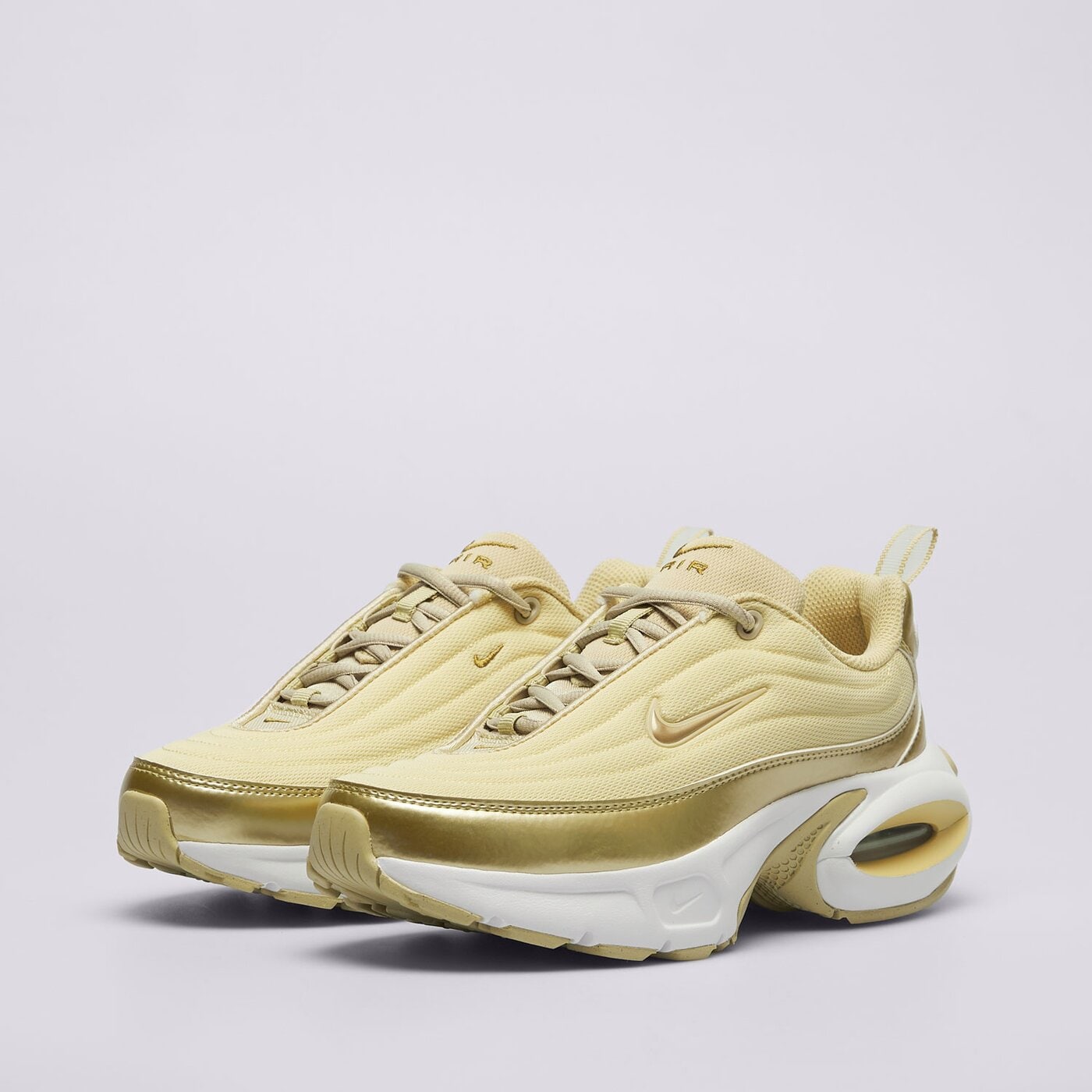 Дамски маратонки NIKE W AIR MAX PORTAL SE hm0256-700 цвят златен