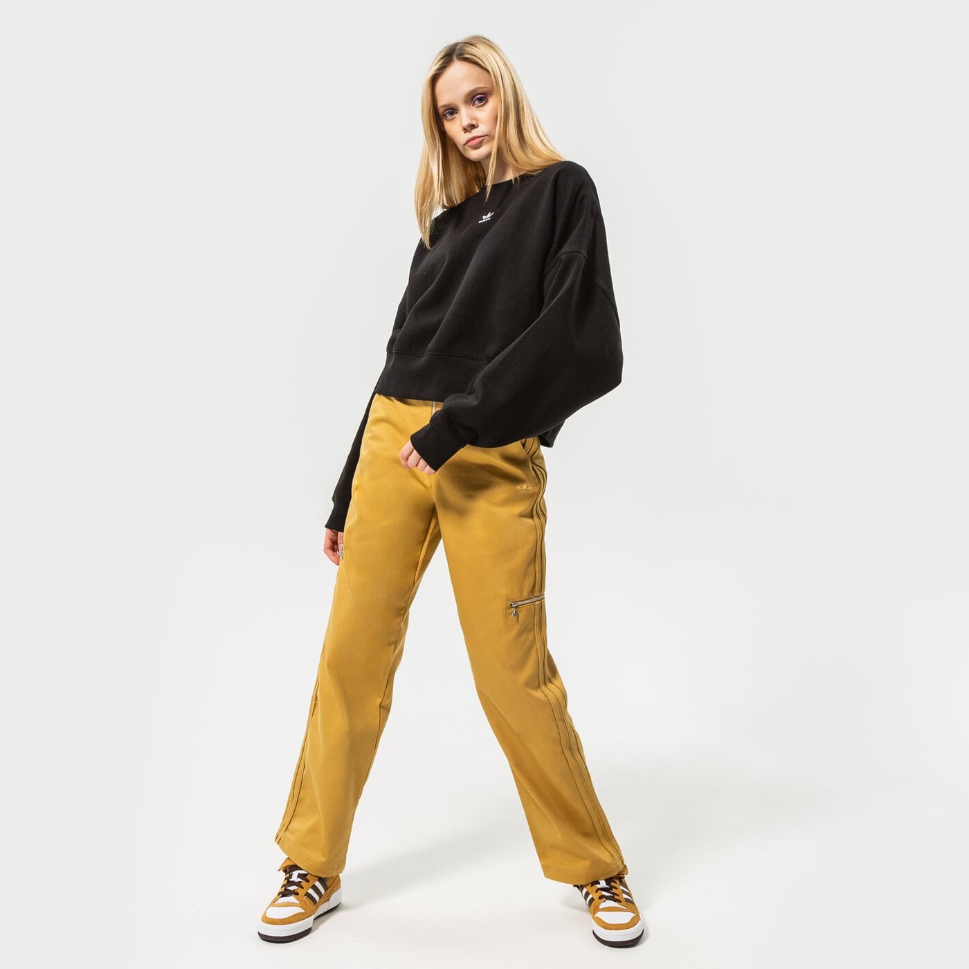 Дамски суичър ADIDAS СУИТЧЪР SWEATSHIRT h06660 цвят черен