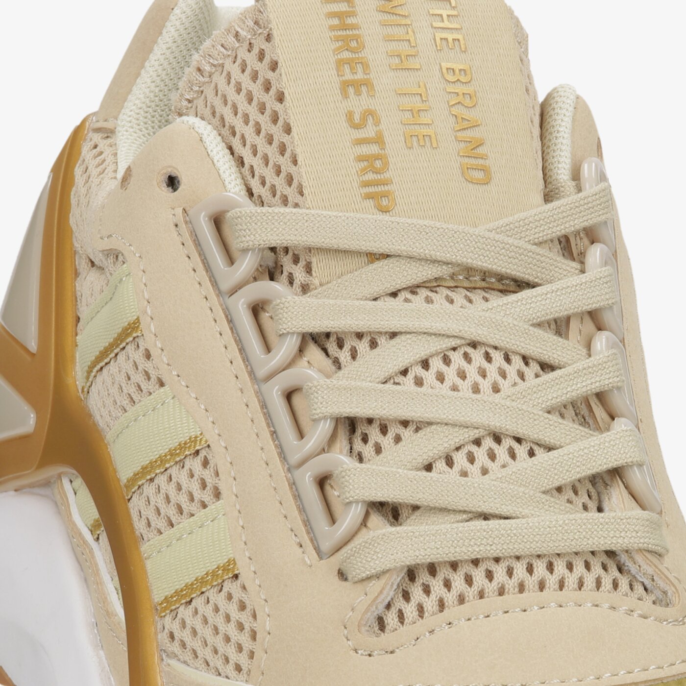 Дамски маратонки ADIDAS ZX WAVIAN W gy6036 цвят бежов