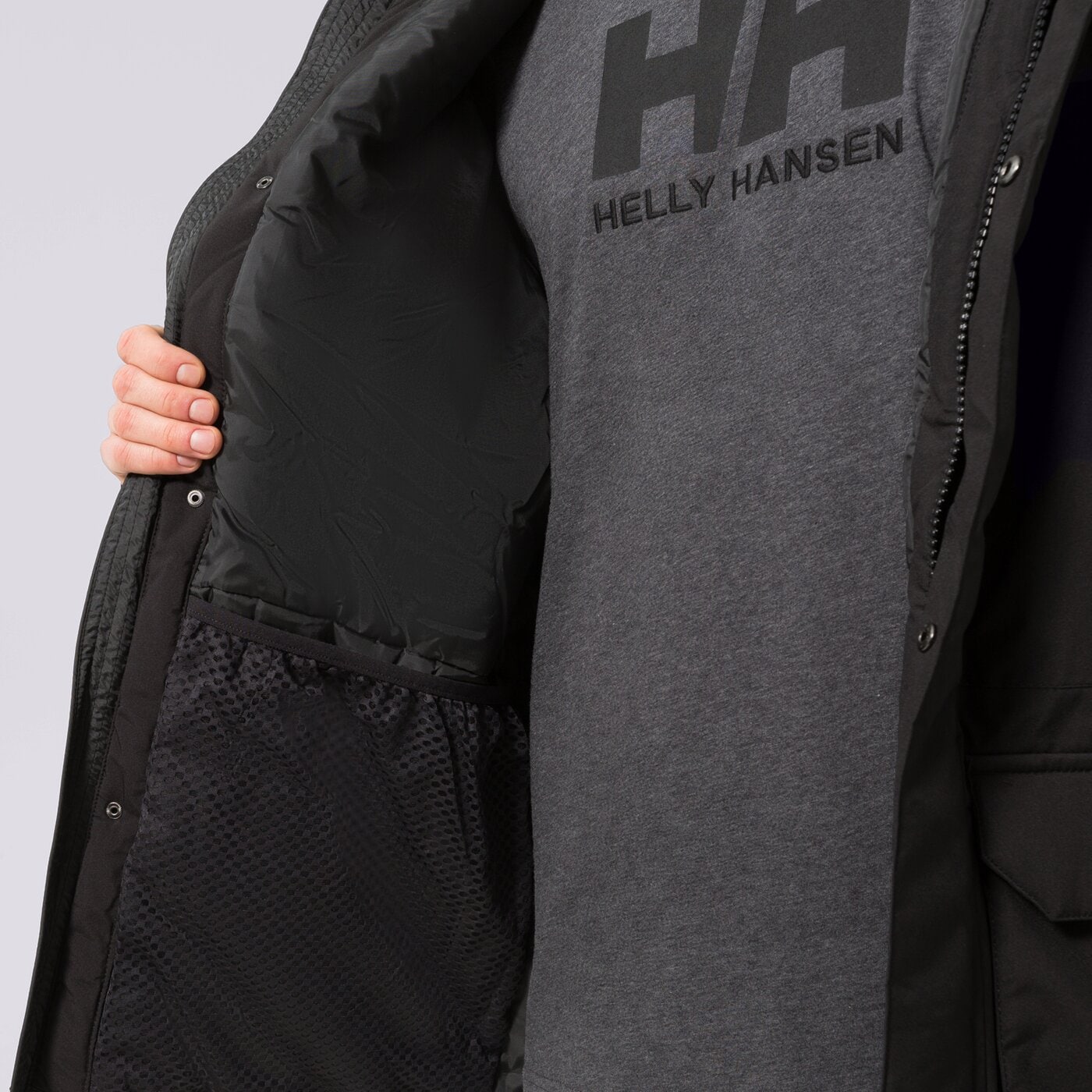 Мъжко зимно яке HELLY HANSEN ЯКЕ ЗИМНО REINE PARKA 53630990 цвят черен