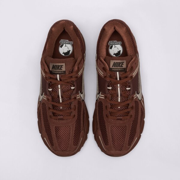 Дамски маратонки NIKE W ZOOM VOMERO 5 SDE hq0458-201 цвят кафяв